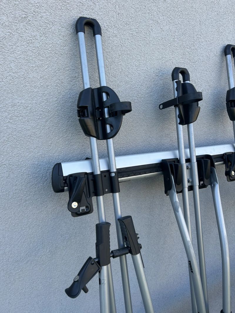 Příčníky Thule WingBar Evo 118 + 4× nosič Thule FreeRide 532