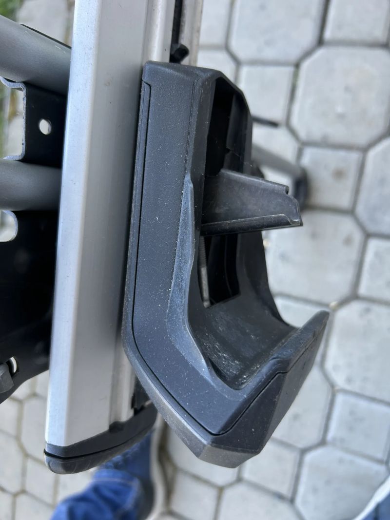 Příčníky Thule WingBar Evo 118 + 4× nosič Thule FreeRide 532