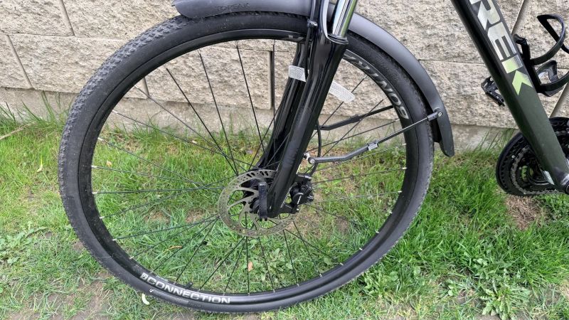 Trek Dual Sport 2