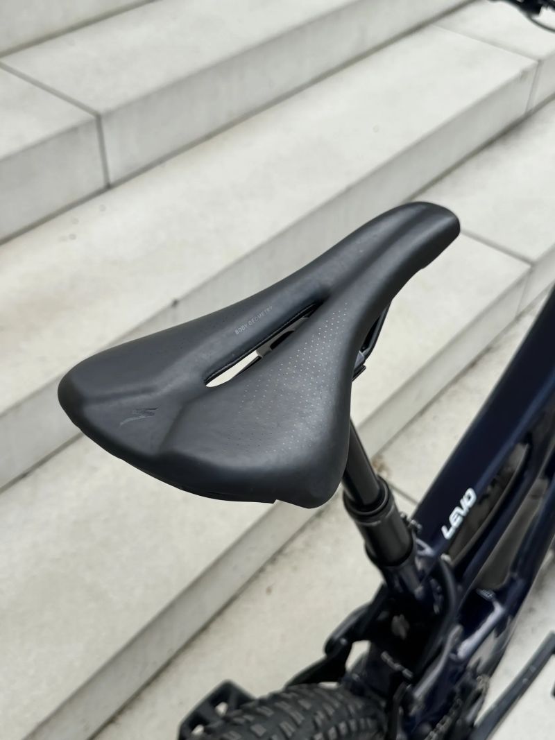 Specialized Turbo Levo, velikost M, 29“