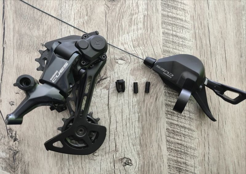 Prodám zánovní přehazovačku s řazením Shimano Cues 