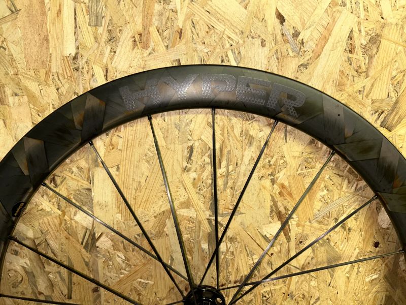 Kola Hyper 50mm keramická ložiska.ořech Shimano i SRAM