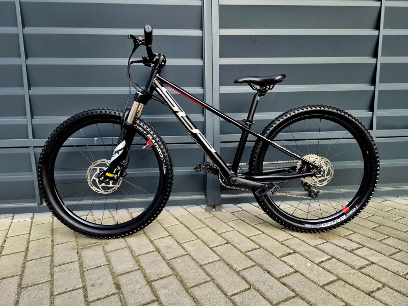 (95) Dětské lehké kolo Sup Air 24" 10,2kg