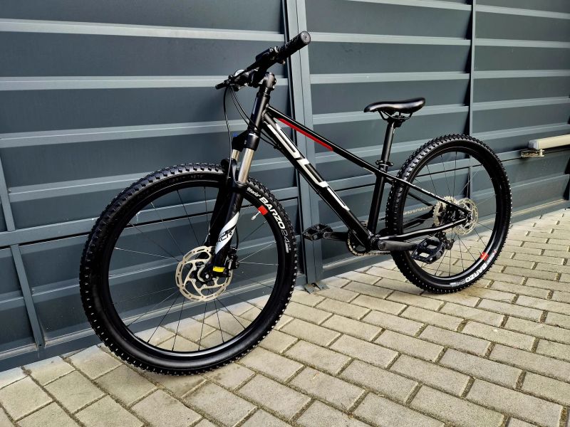 (95) Dětské lehké kolo Sup Air 24" 10,2kg