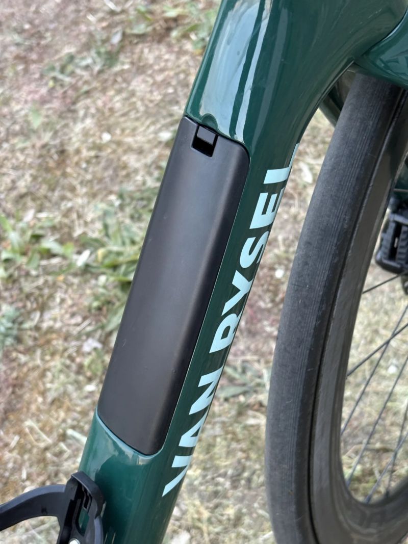Van Rysel EDR CF (vel. XL) v záruce + TOP aero upgrady Fulcrum & 3T