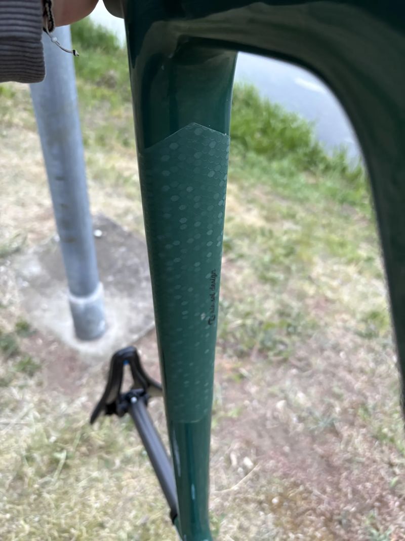 Van Rysel EDR CF (vel. XL) v záruce + TOP aero upgrady Fulcrum & 3T