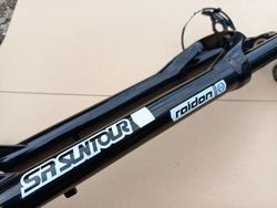 Odpružená vidlice SR Suntour