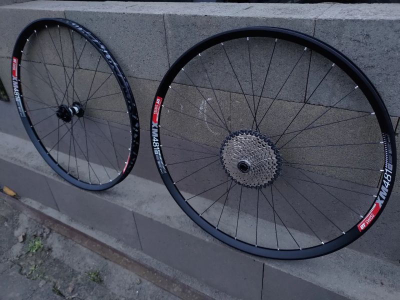 Zapletená kola DT Swiss 29"