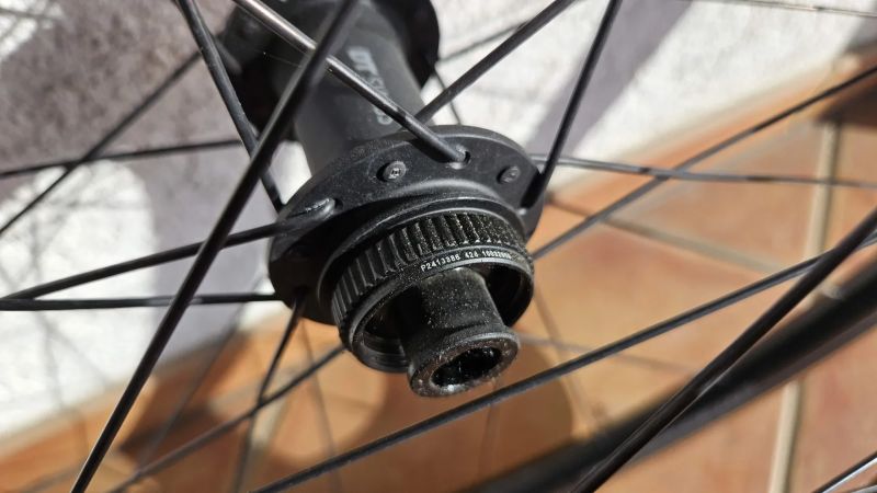 kola DT Swiss Endurance LN + Continental GP 5000 (32mm)