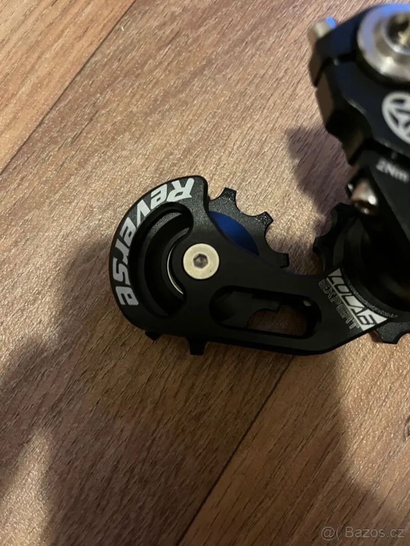 napinak retezu Reverse Colab Expert
