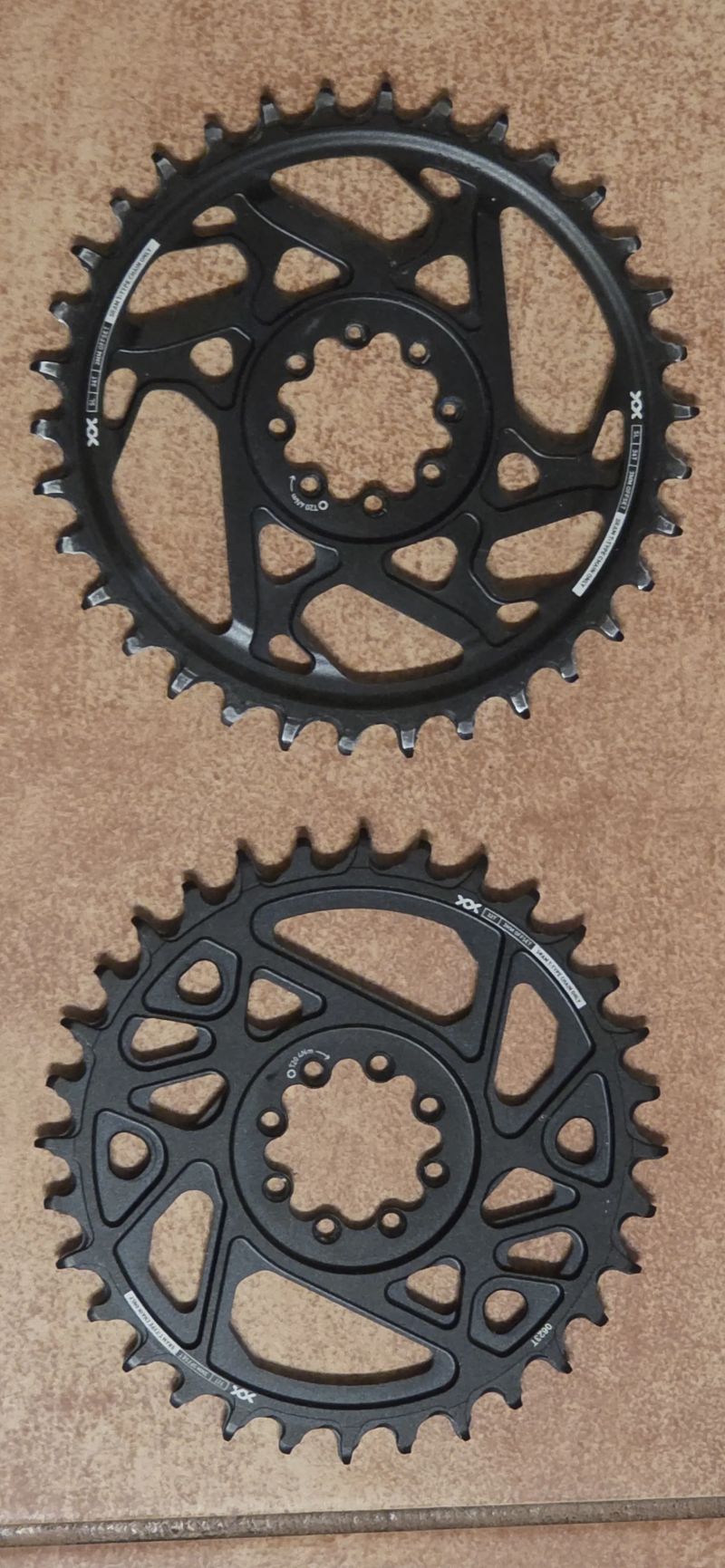 Sram - převodníky T-type 32T (nový), 34T (mírně jetý)