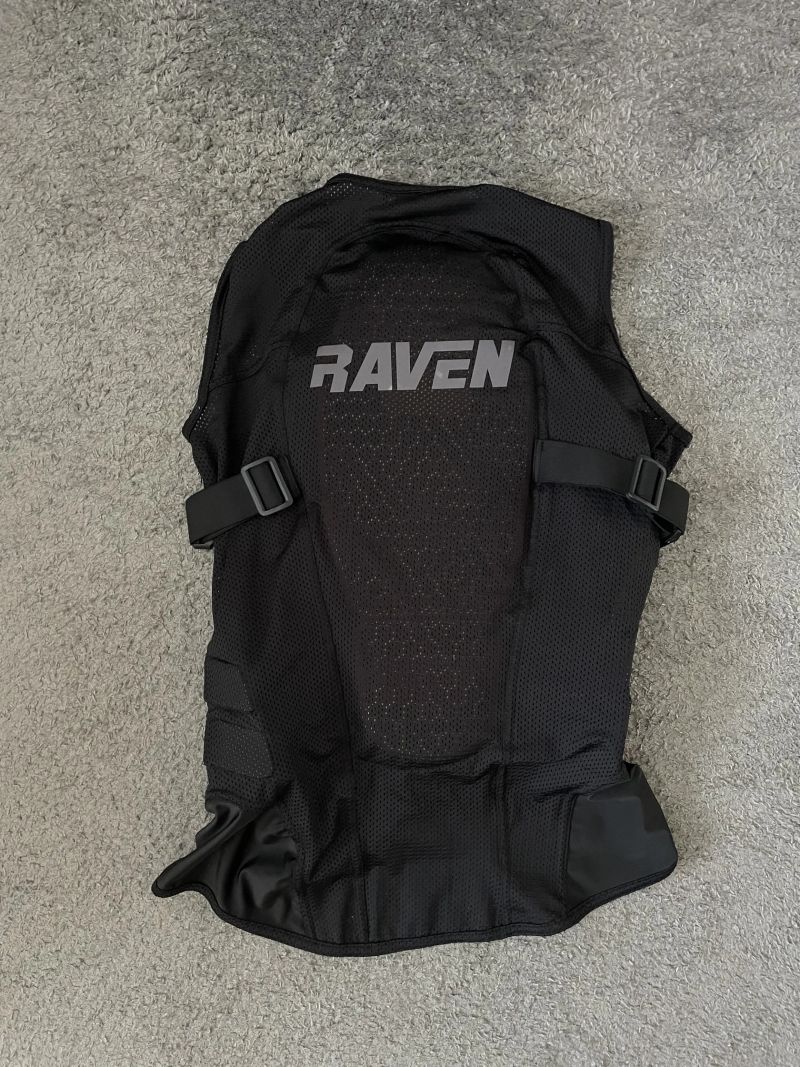 Raven ochranný paterak na kolo