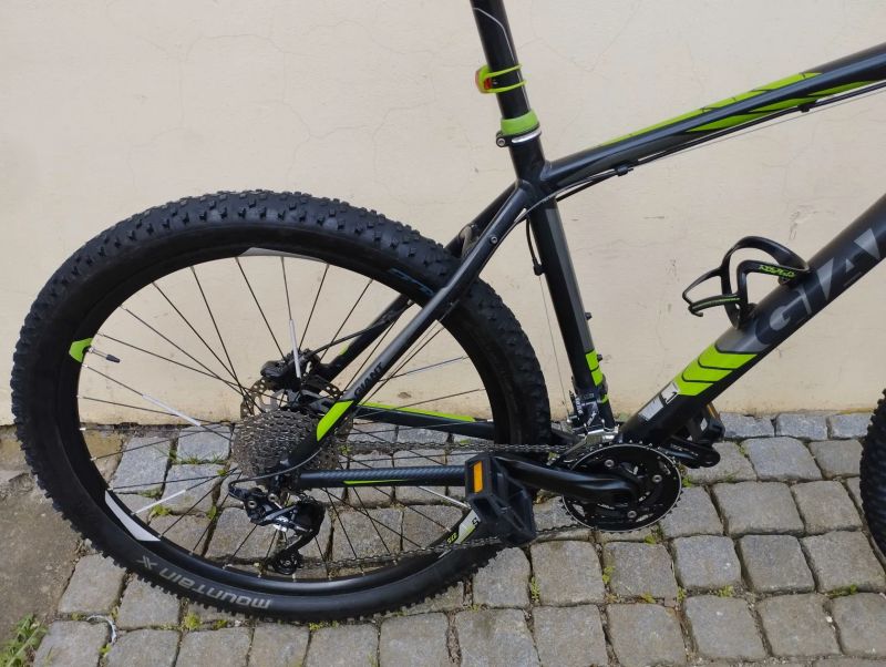 horské kolo Giant Talon 27,5, rám L, 3x10, DEORE XT/SLX, po servisu, pro výšku 170-185cm, jako nové