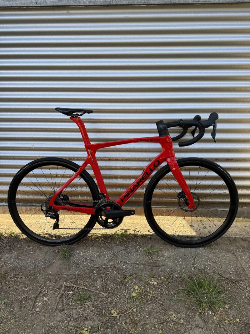 Pinarello Prince - DURA-ACE, WATTMETR, KARBONOVÉ RÁFKY
