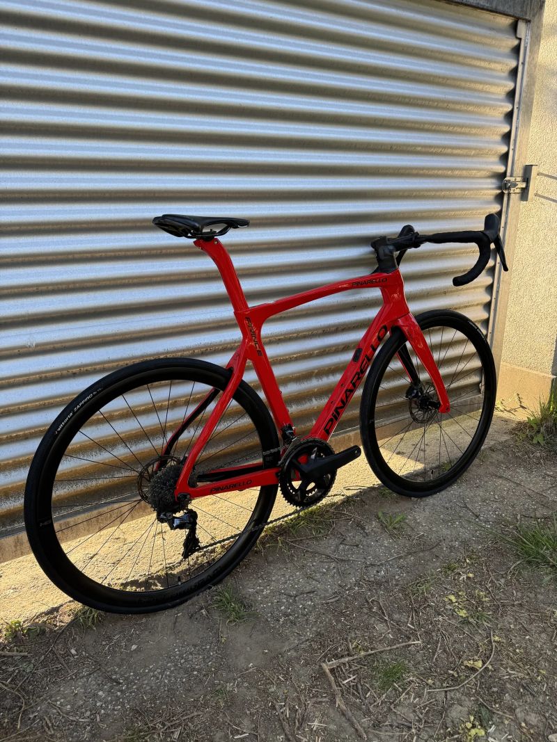 Pinarello Prince - DURA-ACE, WATTMETR, KARBONOVÉ RÁFKY