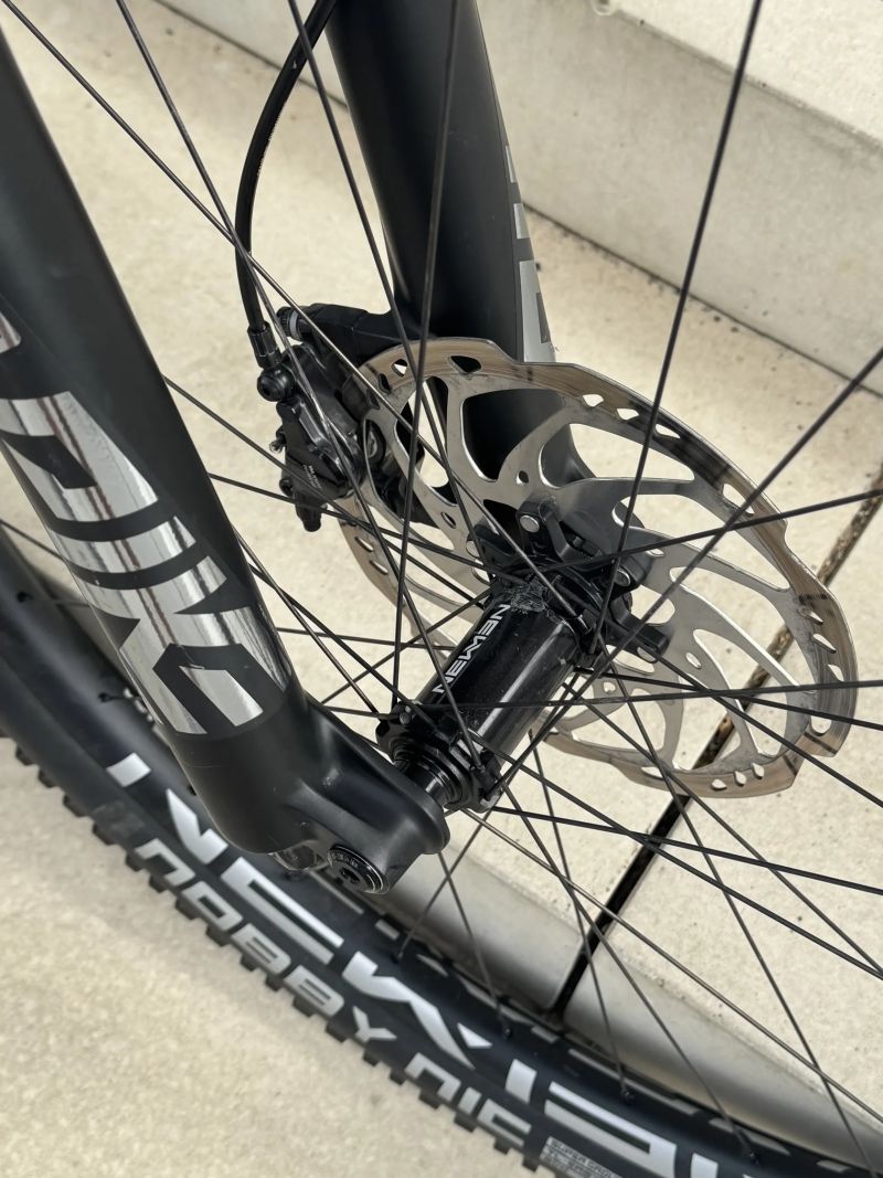 Cube Stereo 140 SL RACE, 27.5",Velikost M Karbon