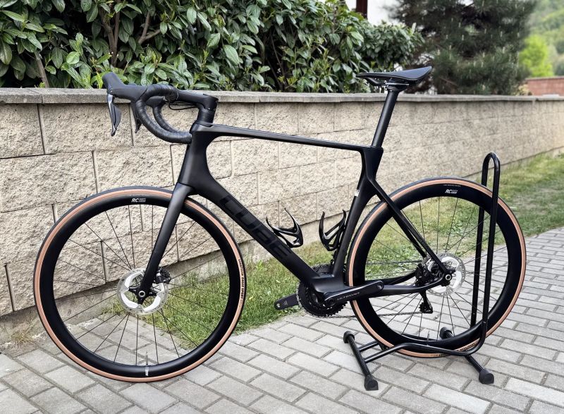 Cube AGREE C:62 RACE, Ultegra Di2, vel. 60