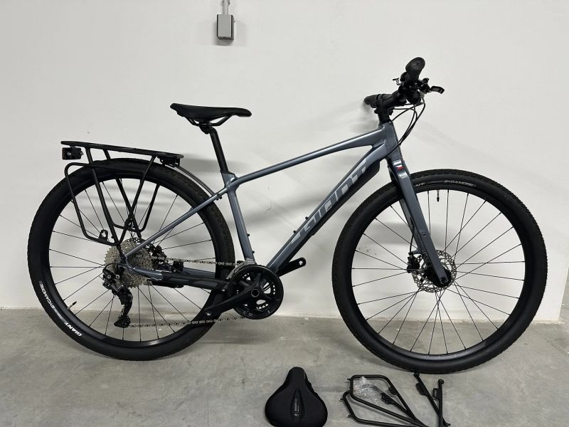 Giant ToughRoad SLR 1, téměř nejetý, expediční 