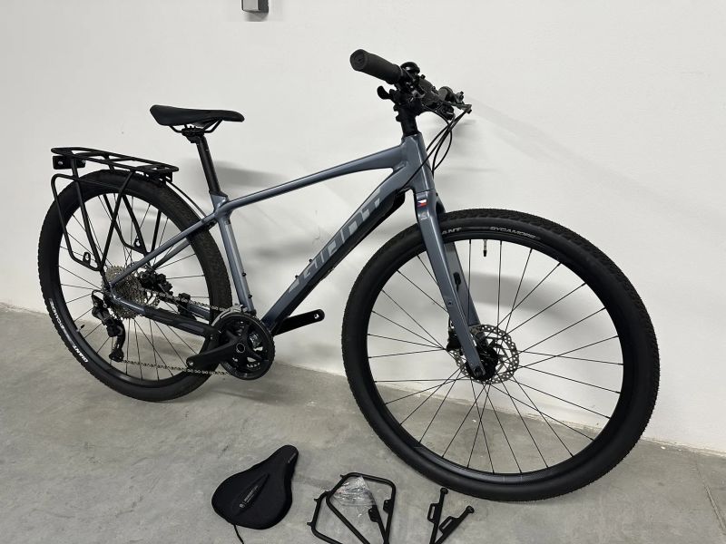 Giant ToughRoad SLR 1, téměř nejetý, expediční 