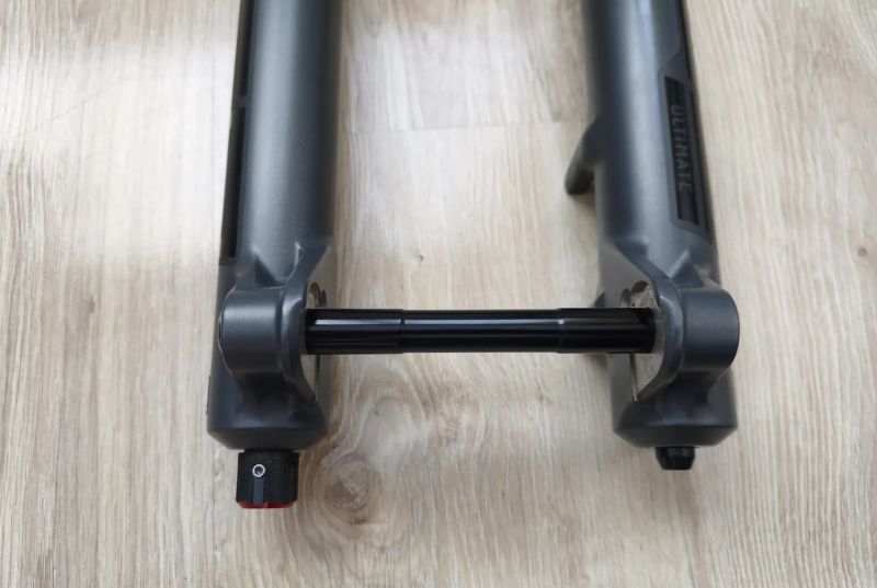 Rock Shox ZEB Ultimate šedá A3 , Charger 3.1 , 170mm , offset 44mm , 27.5´