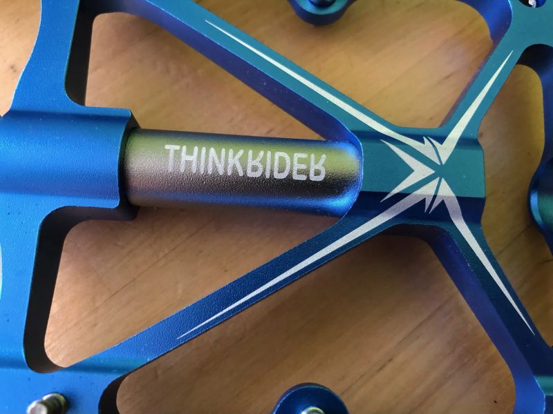 Platformy ThinkRider Flat