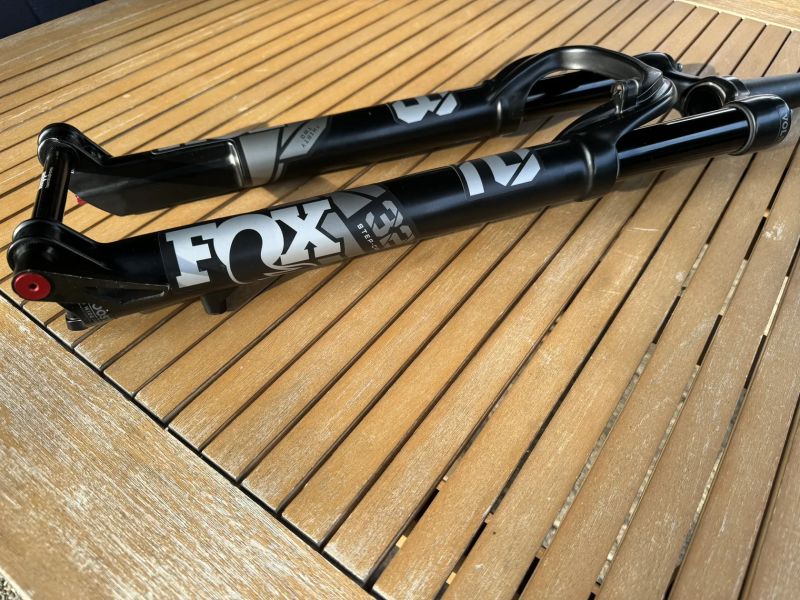 FOX 32 SC Performance 100 mm, 15x110 Boost, super stav, po servisu, vyladěná