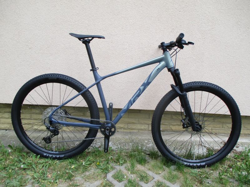 Nové lehké 29" kolo MRX ER25 19,5", vidlice Manitou Machete air, Shimano Deore 1x12, BOOST pevné osy