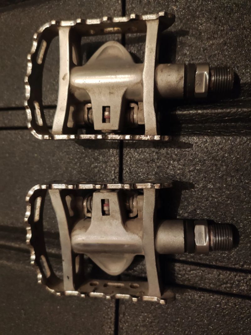 Pedály Shimano PD-M324