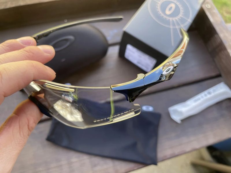 Oakley Cybr Zero Polished Black/Photochromic 