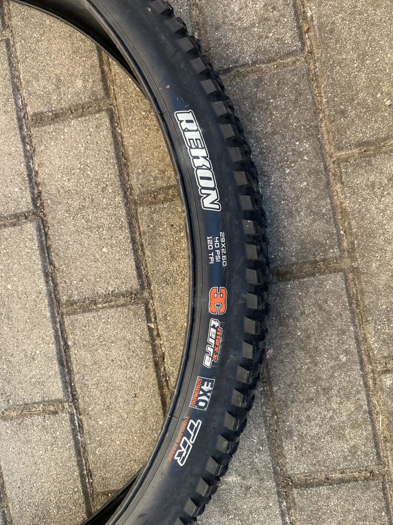 Maxxis pneumatiky dissector/rekon