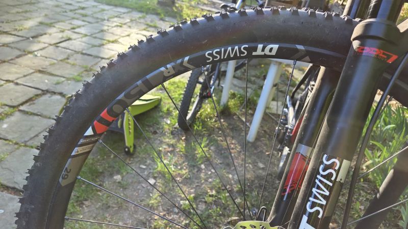 Superior celoodpruzene kolo pro 160-170cm