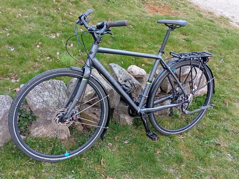Cestovní kolo Cube Touring