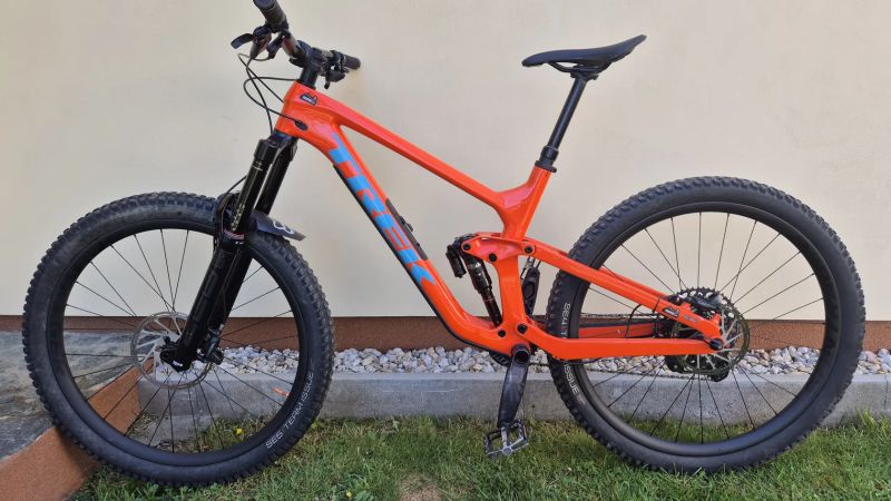 Trek Slash 9.8 Project One vel. L - Carbon (Bontrager, AXS)