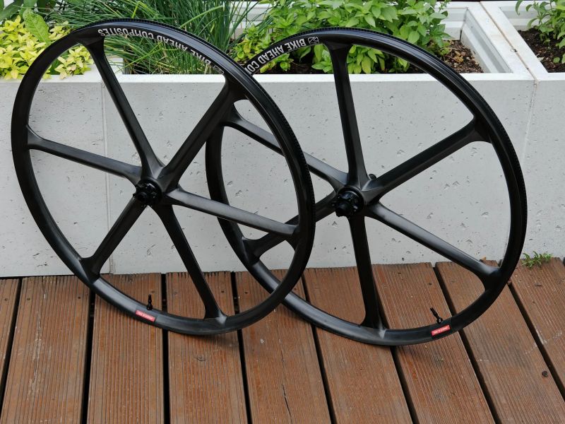 karbonová loukoťová kola Bike Ahead Composites BiTurbo RSX 29er, XD