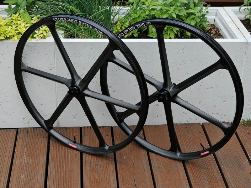 karbonová loukoťová kola Bike Ahead Composites BiTurbo RSX 29er, XD