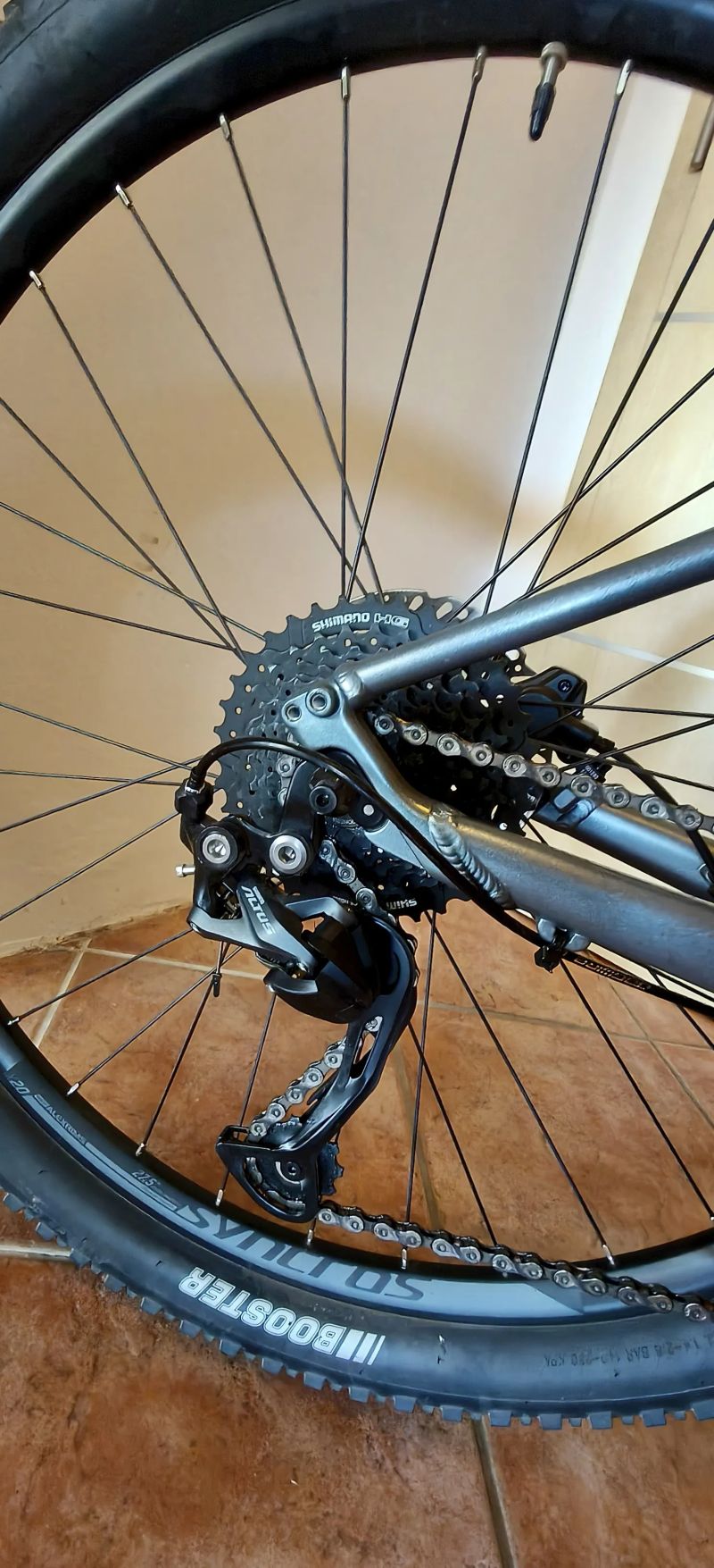 ✨SCOTT Contessa Active 40 (S) + helma SCOTT zdarma – skvělý stav✨