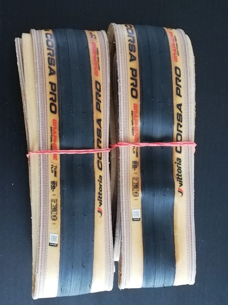 2x Vittoria Corsa Pro TLR 26