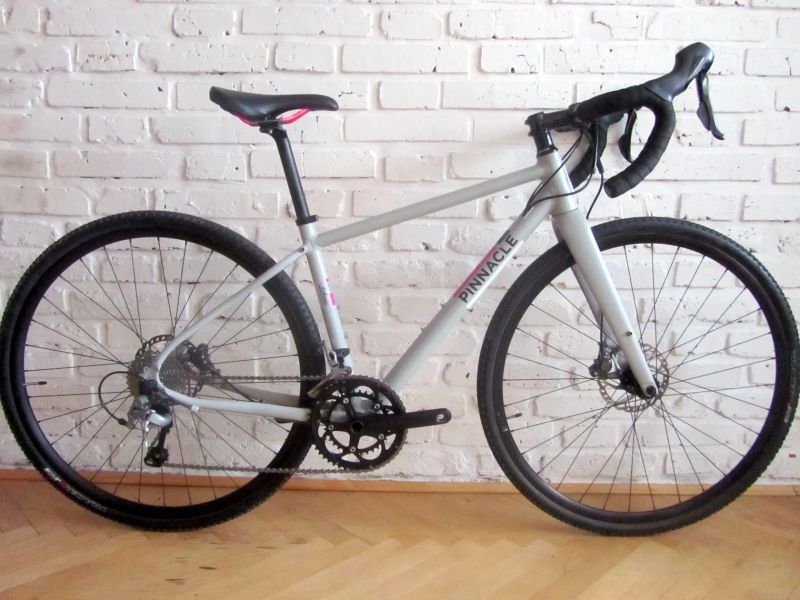 PINNACLE ARCOSE 3 na Shimano 105, Vel S. ZÁNOVNÍ. 1ROK ZÁRUKA