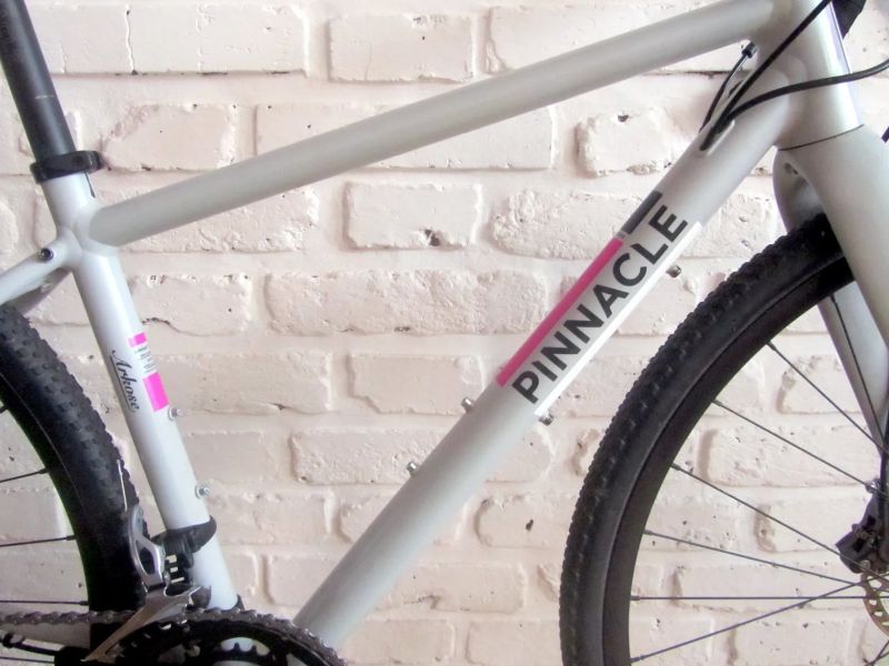 PINNACLE ARCOSE 3 na Shimano 105, Vel S. ZÁNOVNÍ. 1ROK ZÁRUKA