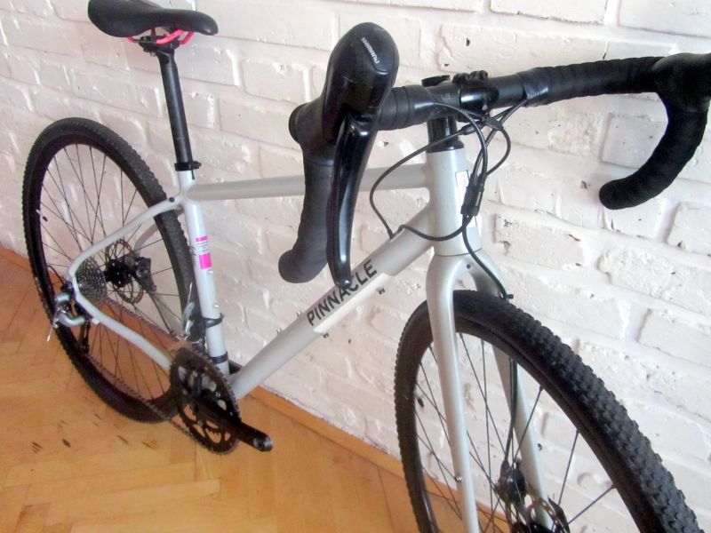 PINNACLE ARCOSE 3 na Shimano 105, Vel S. ZÁNOVNÍ. 1ROK ZÁRUKA