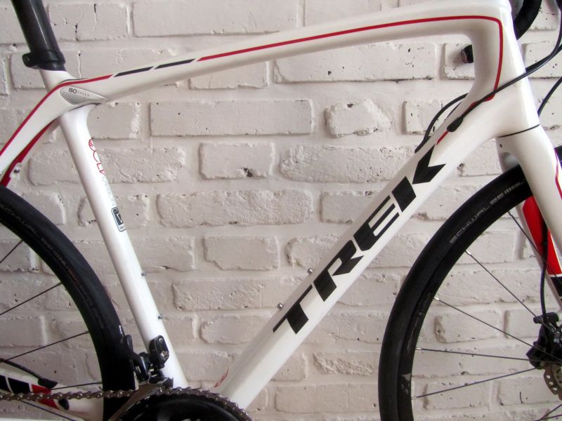 TREK DOMANE SIX na Shimano ULTEGRA, 58 cm. ZÁNOVNÍ. 1ROK ZÁRUKA. PC 90.000 Kč