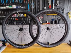 Mavic Crossmax + Vredestein Black Panther Superlite