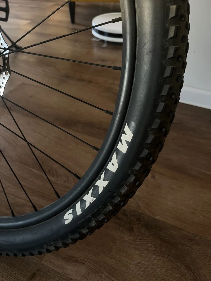 Pánské horské kolo Norco Storm 5 Orange / Charcoal 27,5” – velikost M