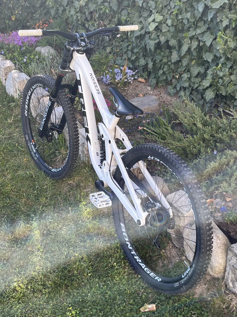 Trek Session 9