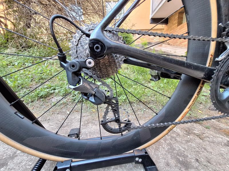 Giant TCR, Ultegra, Oboustranný wattmetr, kola ZIPP 404, rodla PRO PLT Ergo, carbon ramínko atd