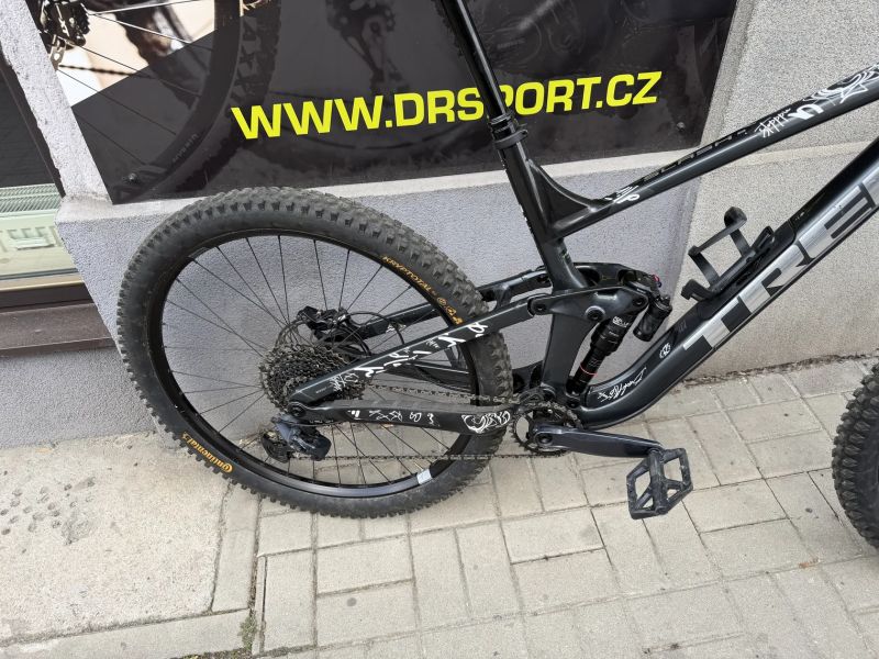 Trek Slash 8