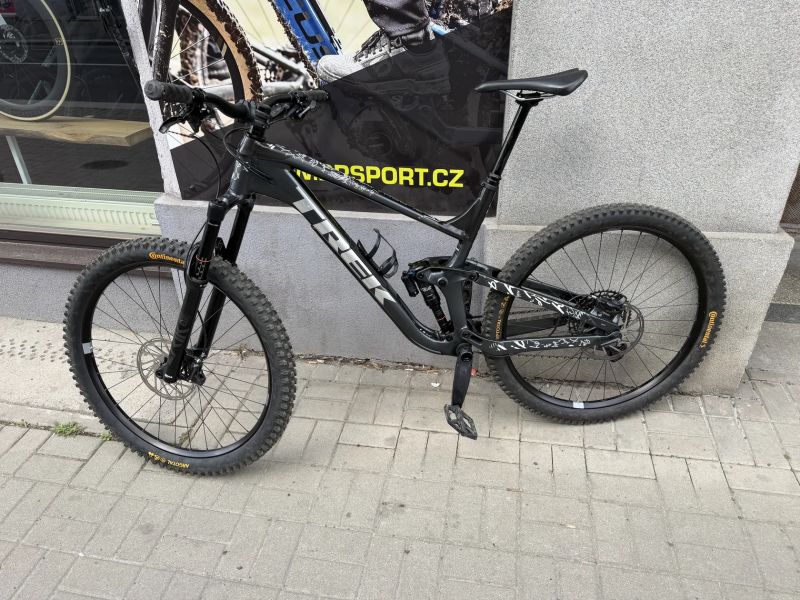 Trek Slash 8