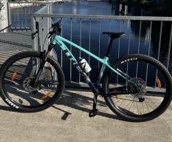 Trek Marlin 6 gen 3 - Miami green