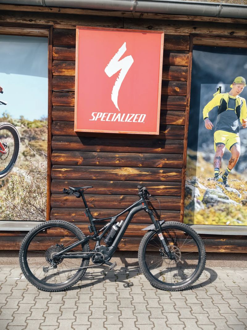 Specialized Turbo Levo 29 black/glosa tarmac
