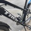Lehké dětské kolo Trek Wahoo 26 (145-160 cm)